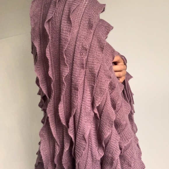 Beautiful Purple Fall Poncho / One Size - Picture 3 of 6